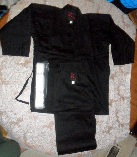 Uniforme karate studentesca